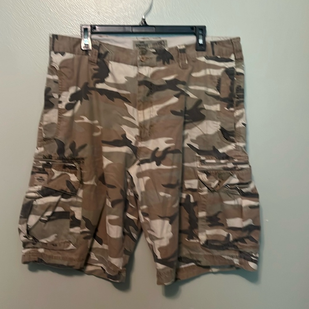 Lee Dungarees Camo Cargo Shorts Men’s Waist Size 36 - Picture 2 of 7